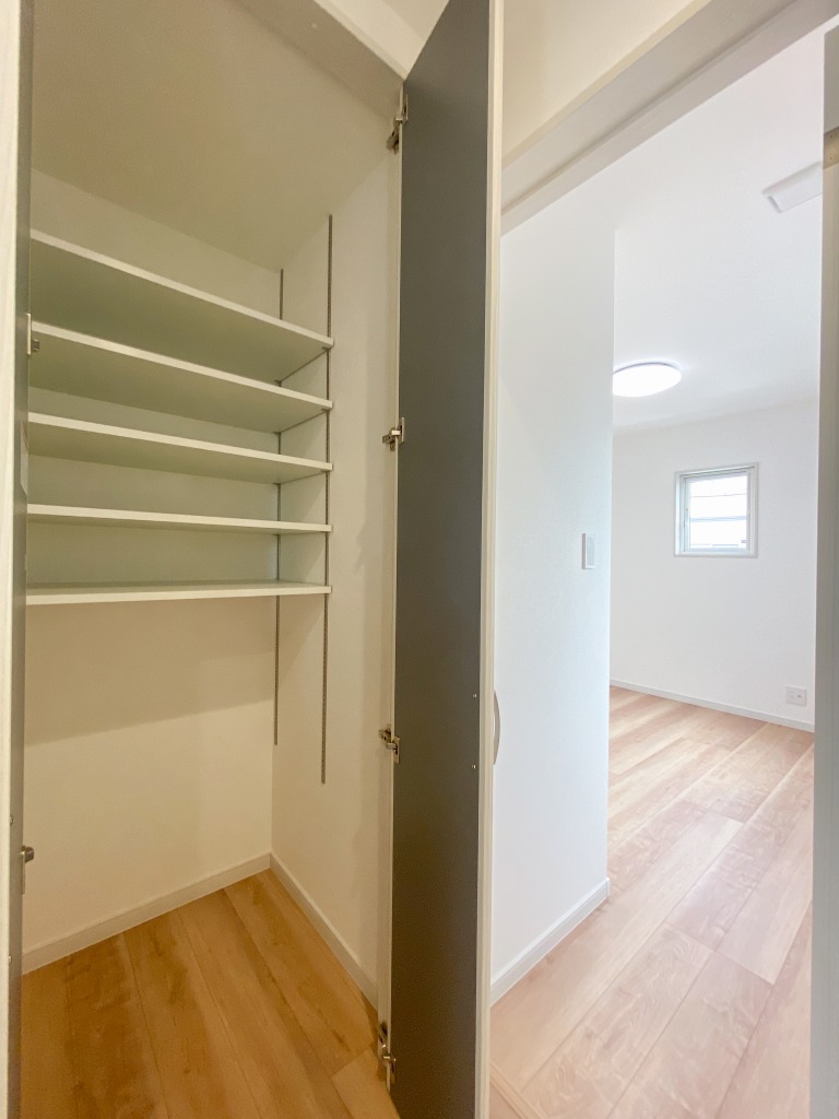 2階ホール 収納